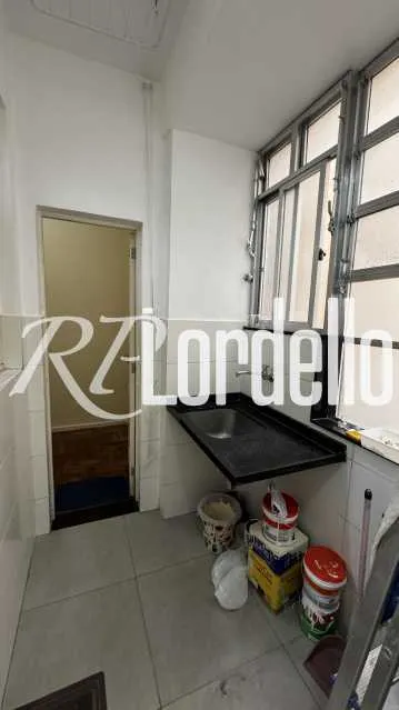 Apartment, 122 m², with wood or laminate floors — photo 18