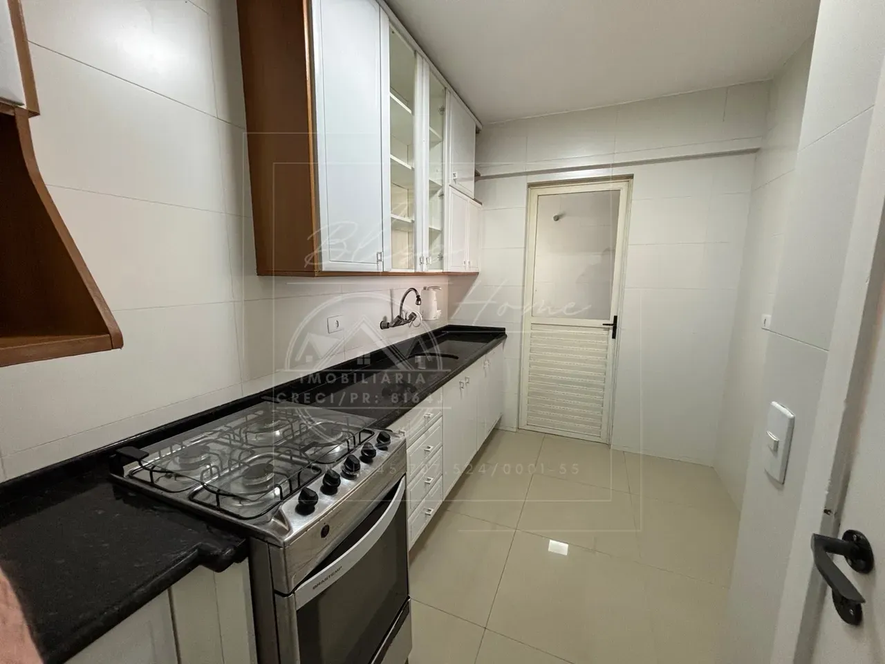 3-bedroom apartment with a closed kitchen and 2 bathrooms — photo 5