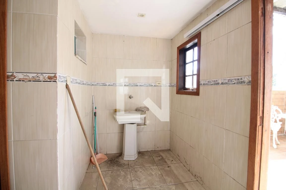 Apartment with 2 bedrooms and a balcony and closed kitchen — photo 3