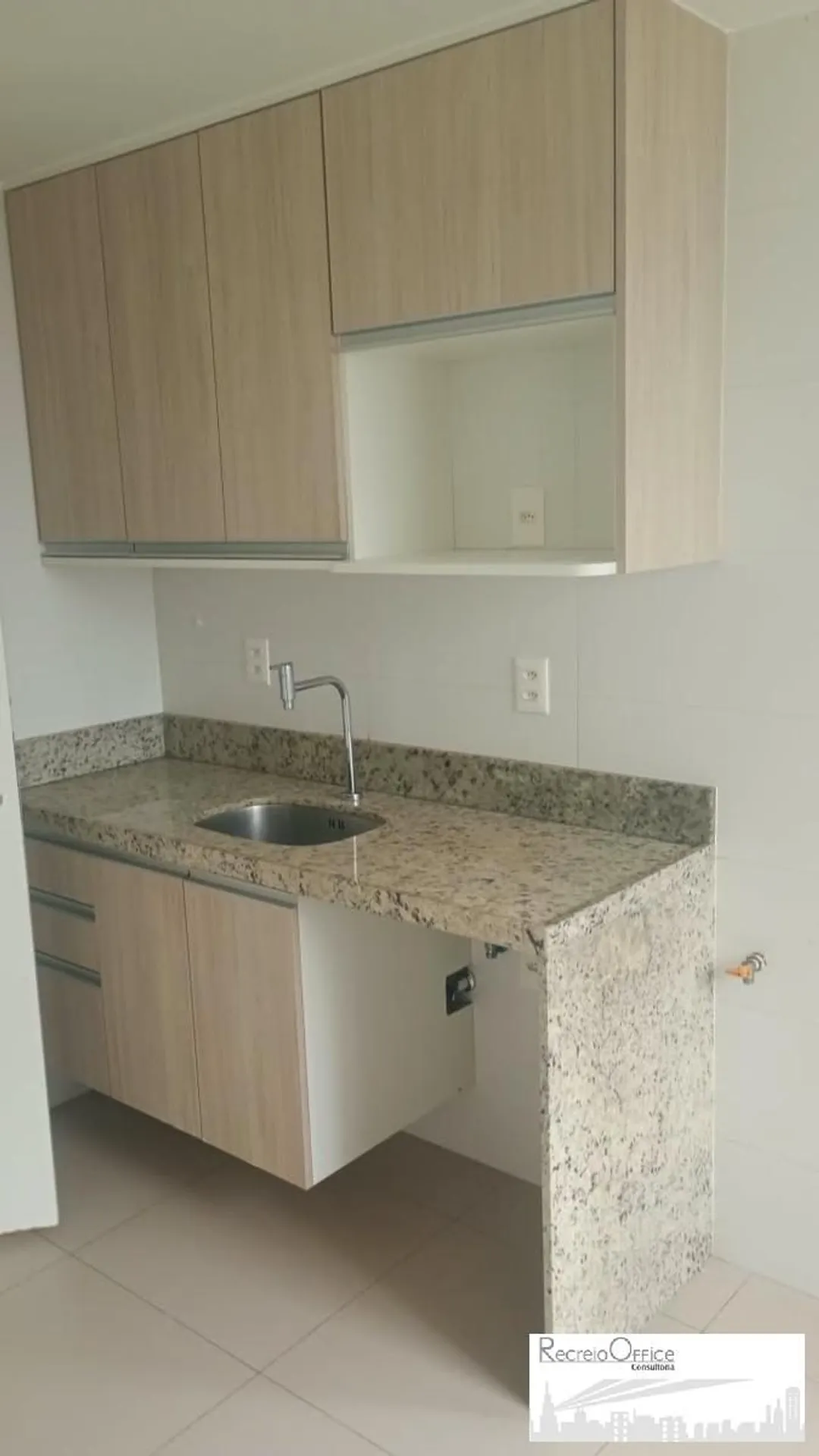 Apartamento no 2º andar com varanda gourmet