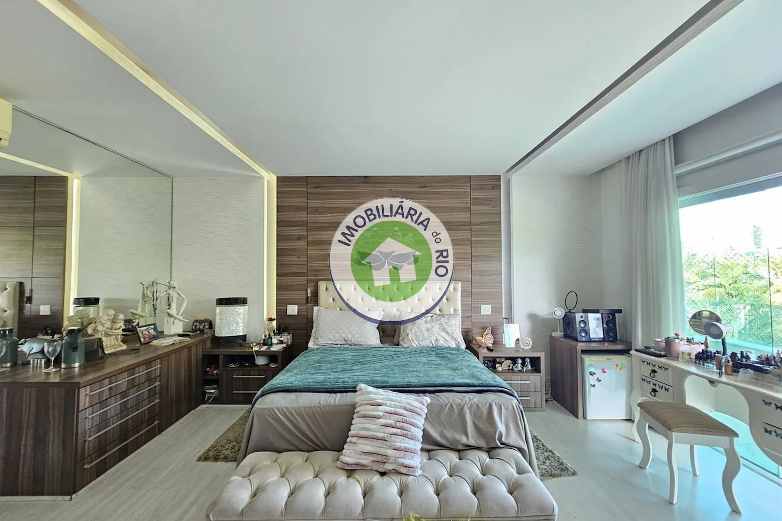 Casa com 5 quartos e 5 banheiros, cozinha fechada — photo 61