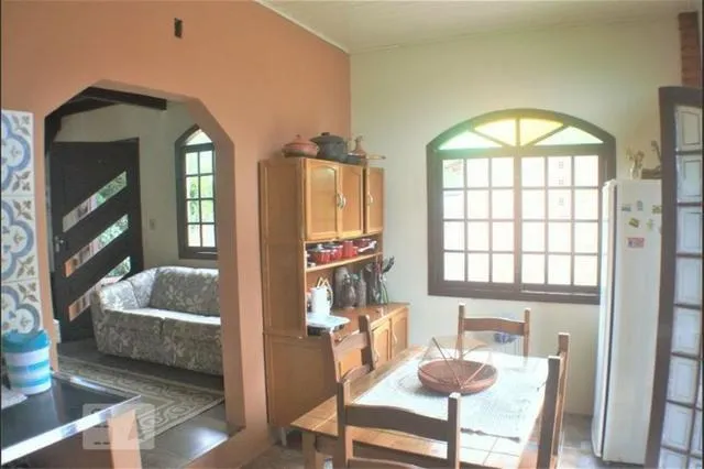 Casa amueblada con 1 dormitorio y cocina a gas — photo 2