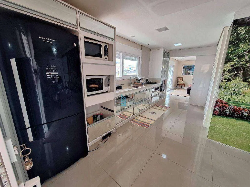 5-bedroom house with a private pool in Florianópolis — photo 19