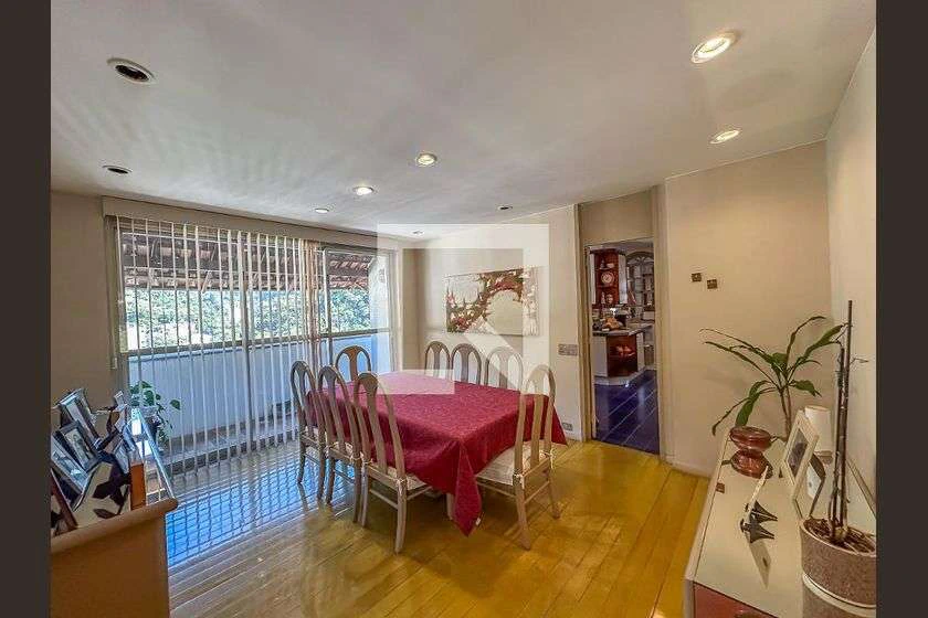Квартира в аренду: 4 спальни, балкон, 500 м² — photo 42