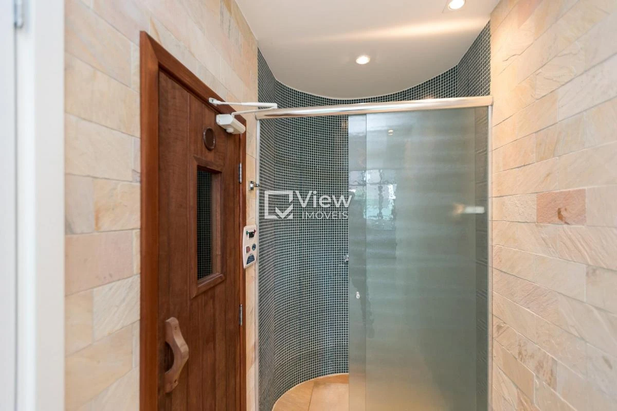 Furnished apartment, 96 m², with a washing machine — photo 12