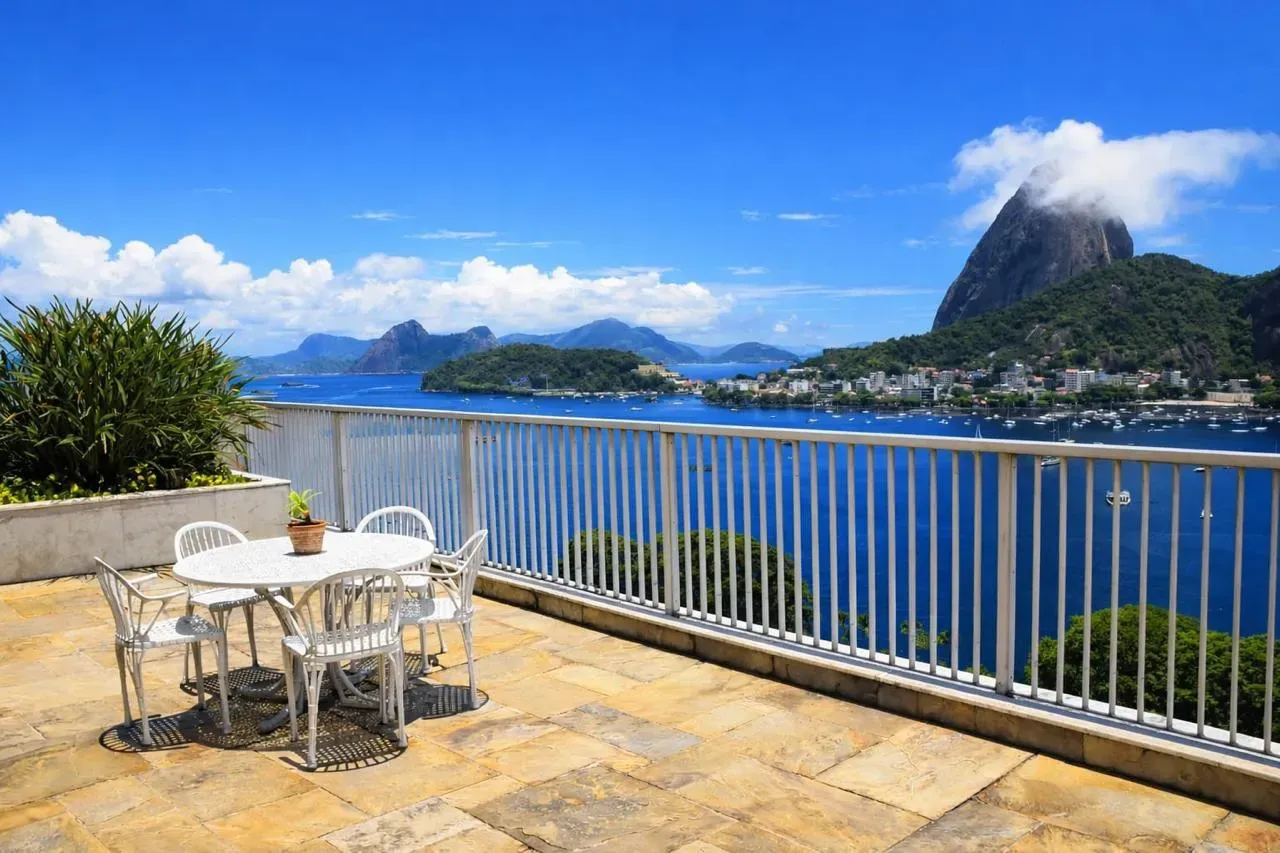 Water view in a 4-bedroom apartment, 780 m² — photo 2