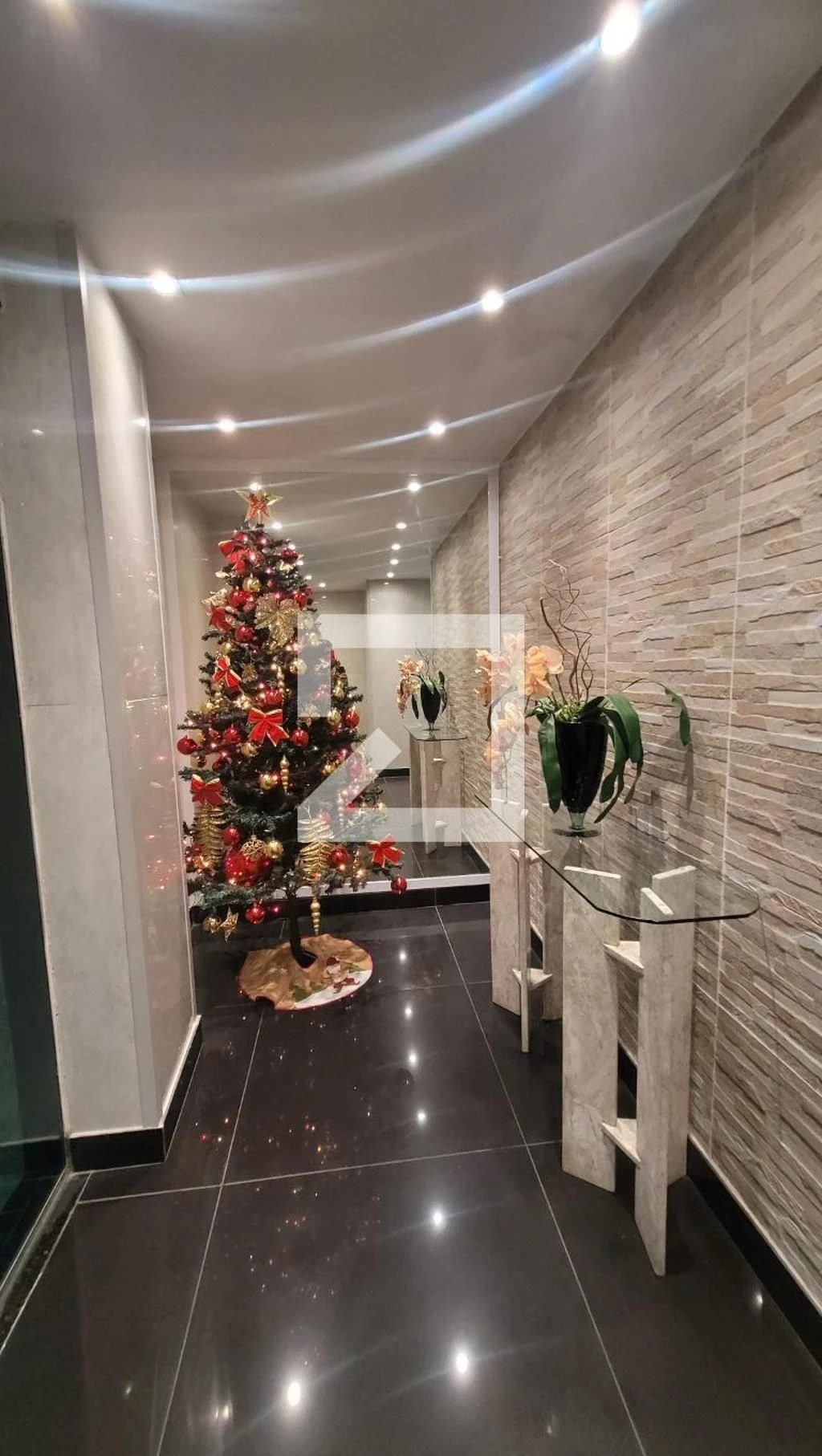 Затишна мебльована квартира з 2 спальнями та кухнею — photo 47