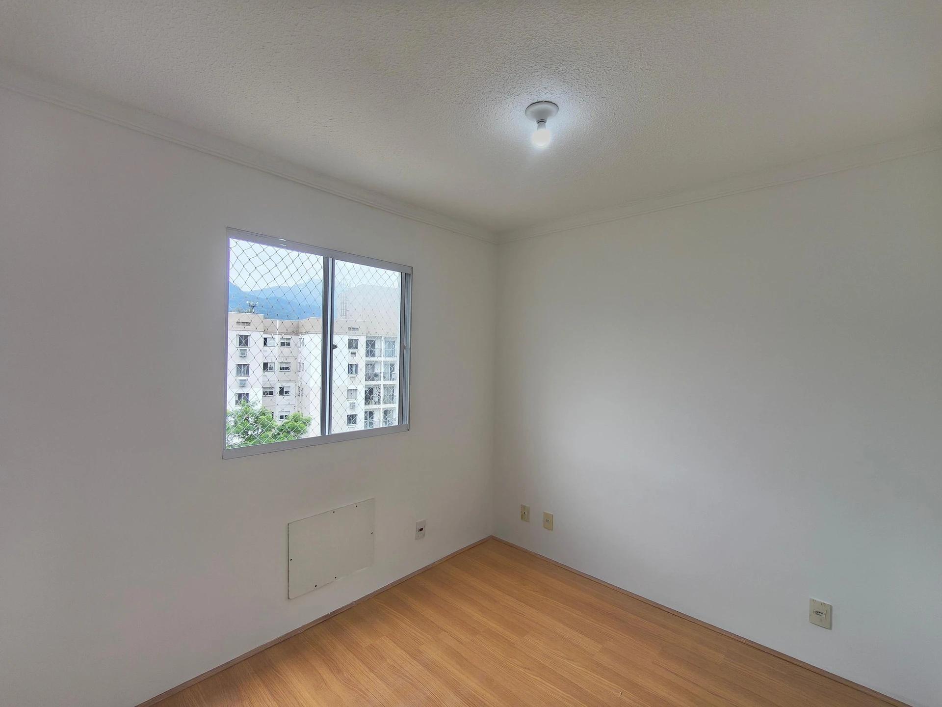 Mountain view in a 2-bedroom apartment, 45 m² — photo 28