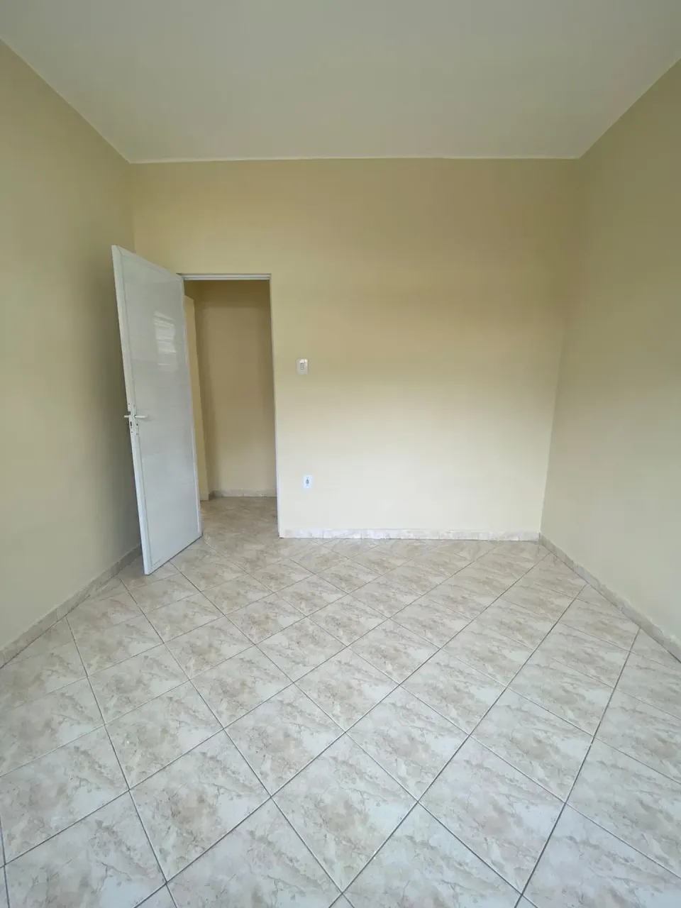Casa sin muebles con 2 dormitorios y balcón — photo 20
