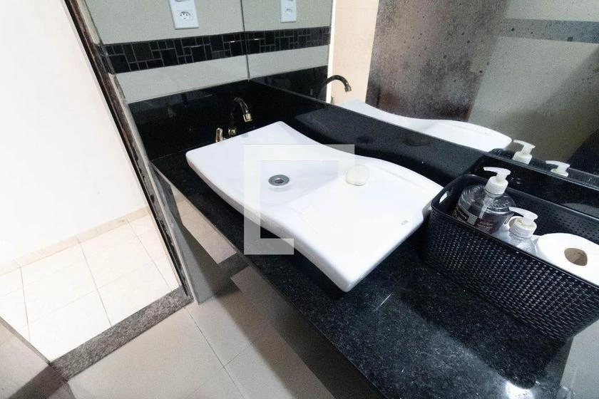Casa com 3 quartos e 2 banheiros, 160 m² — photo 43