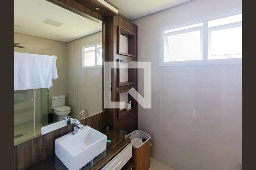 Casa mobiliada com 5 quartos e 5 banheiros, 500 m² — photo 30