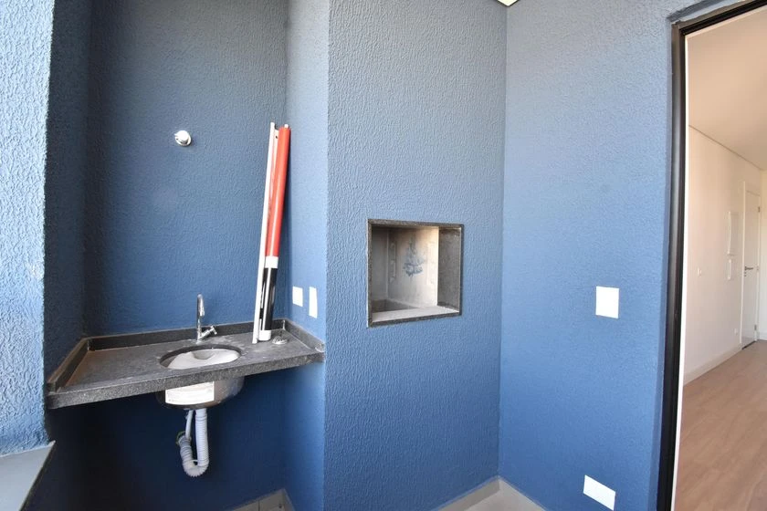 Apartment with 2 bedrooms, balcony and 1 parking spot — photo 3