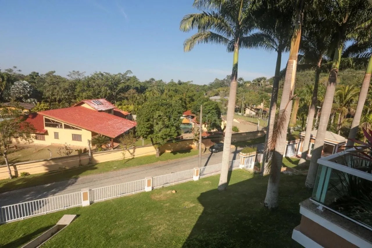 House with 7 bedrooms and 10 baths, 3200 m² and pools — photo 64