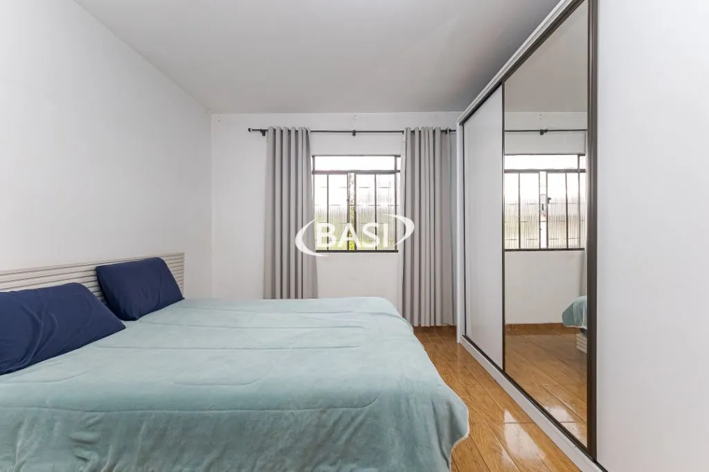 3-bedroom house with a washing machine in Curitiba — photo 4