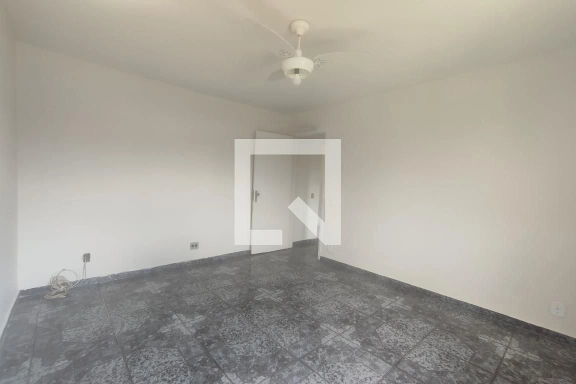 2-bedroom apartment with 1 bathroom and separate kitchen — photo 29