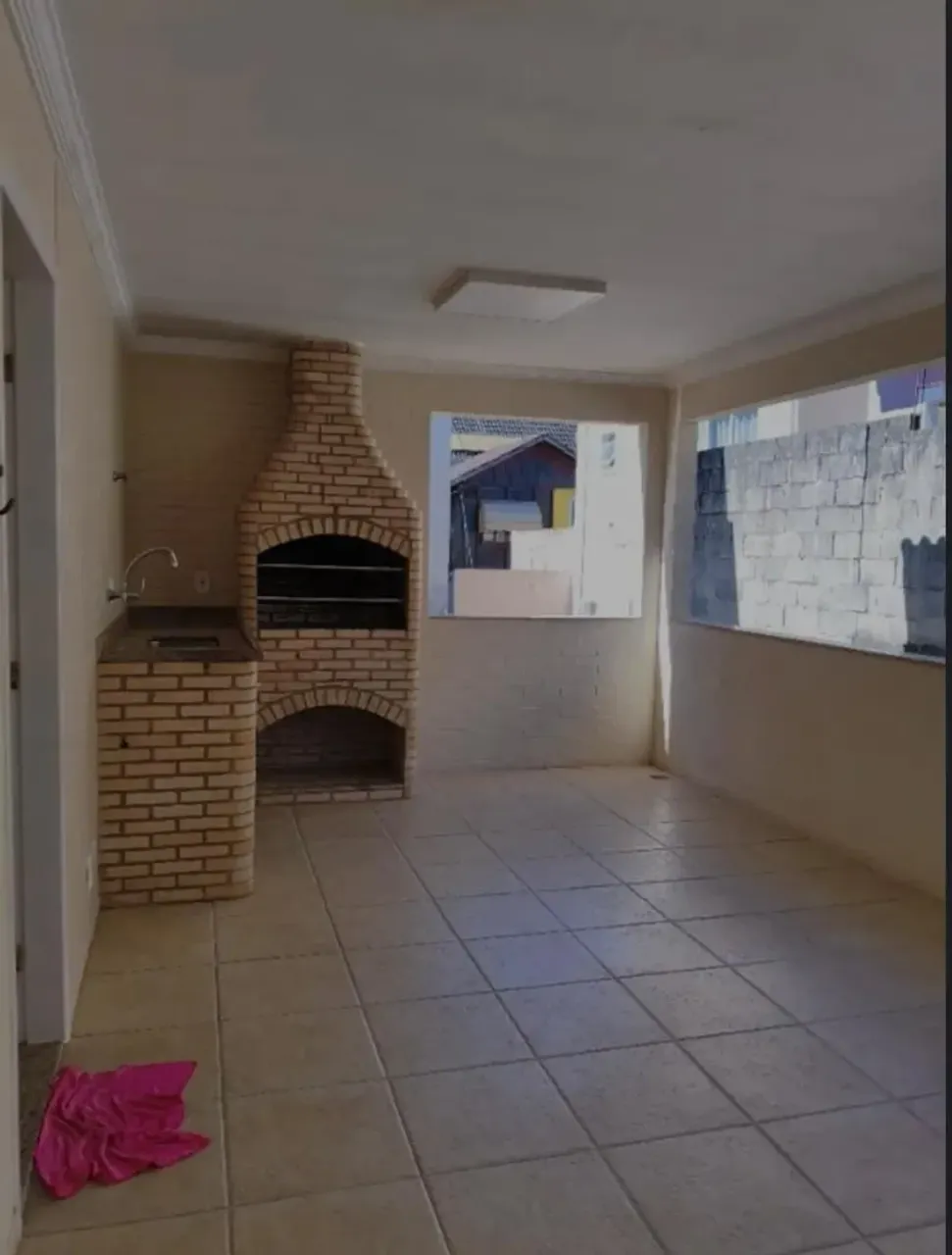 Casa sem mobília com 5 quartos e 5 banheiros — photo 7