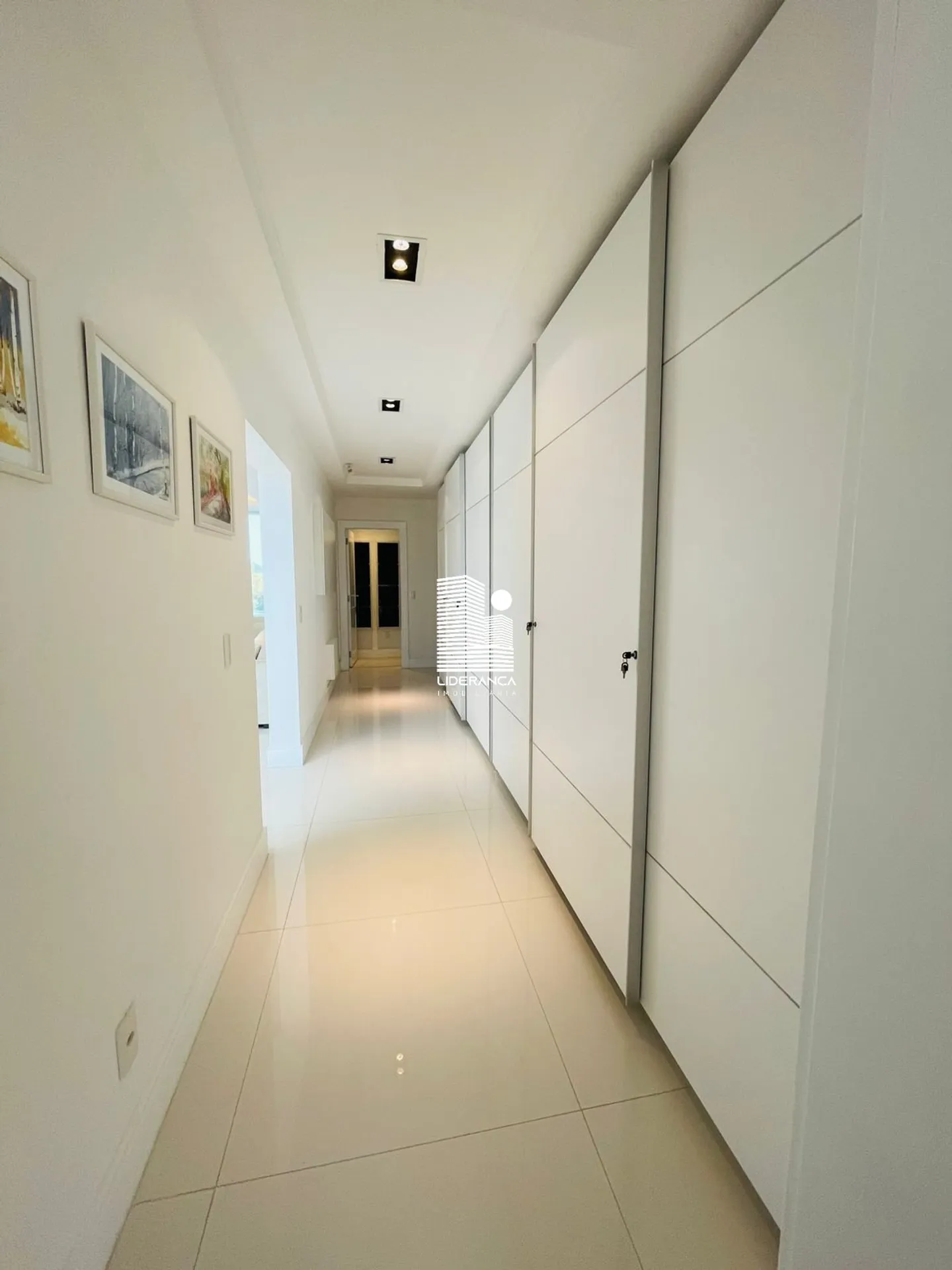 Casa mobiliada com 9 dormitórios e jardim privativo — photo 88