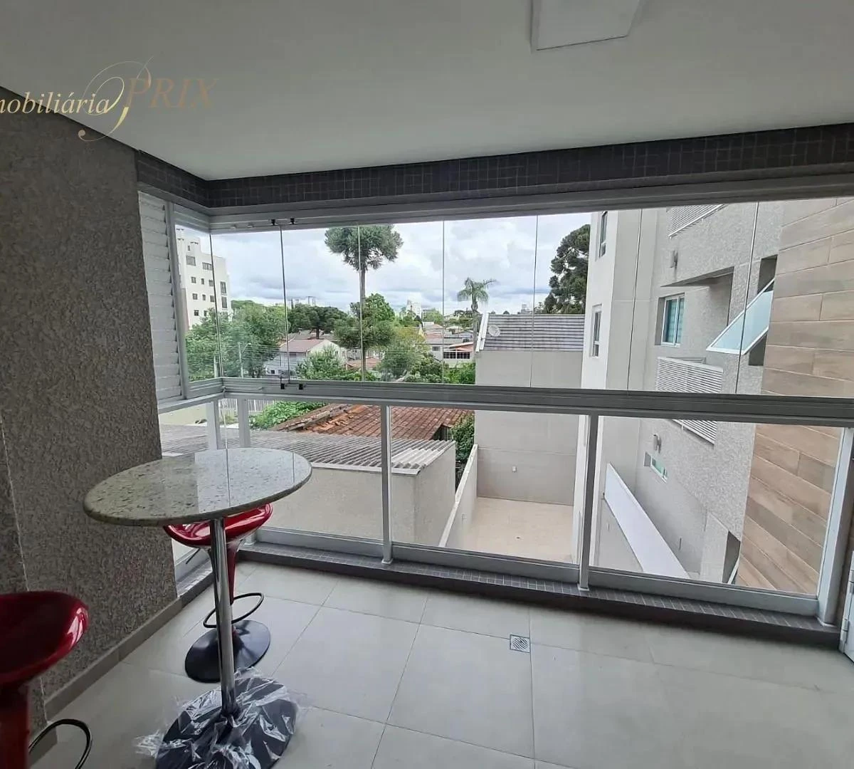 Glass-enclosed balcony in a 2-bedroom apartment, 76 m² — photo 6