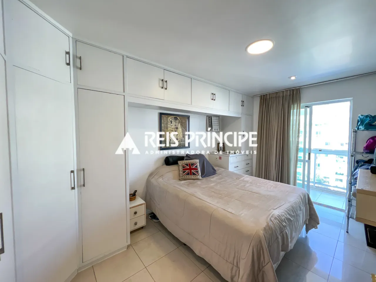 Furnished apartment with 3 bedrooms and 3 bathrooms — photo 5