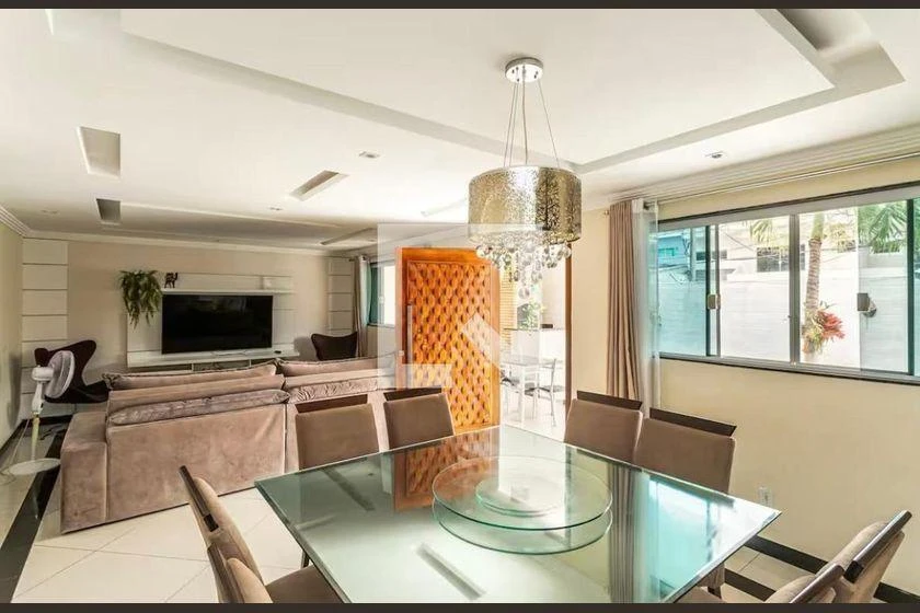 Casa amueblada de 288 m² con 4 suites y piscina — photo 31