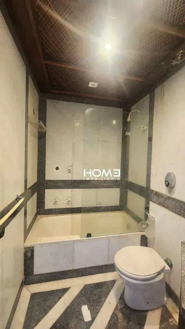 House with 5 en-suite bedrooms and 7 baths, 800 m² — photo 35