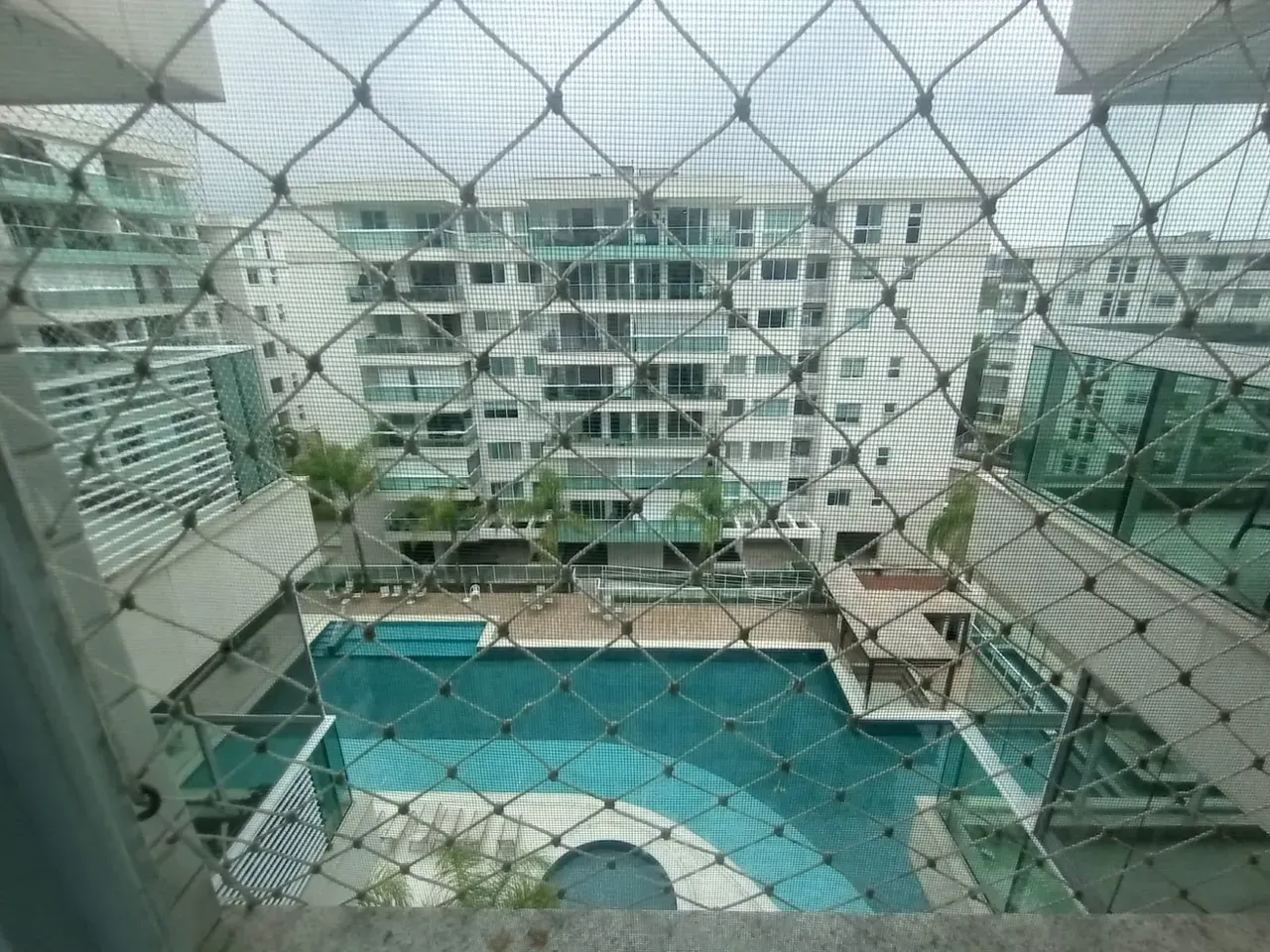 2-bedroom apartment with enclosed balcony and parking — photo 5