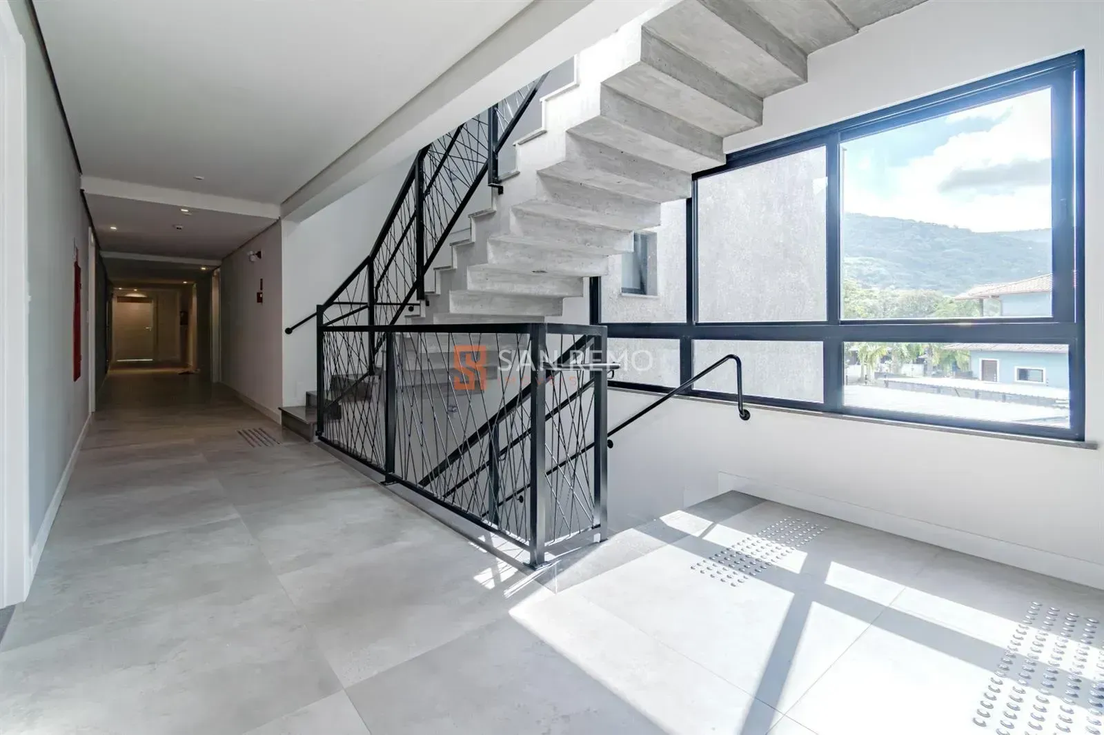 Apartamento de 2 dormitorios con suite y 70 m² — photo 2