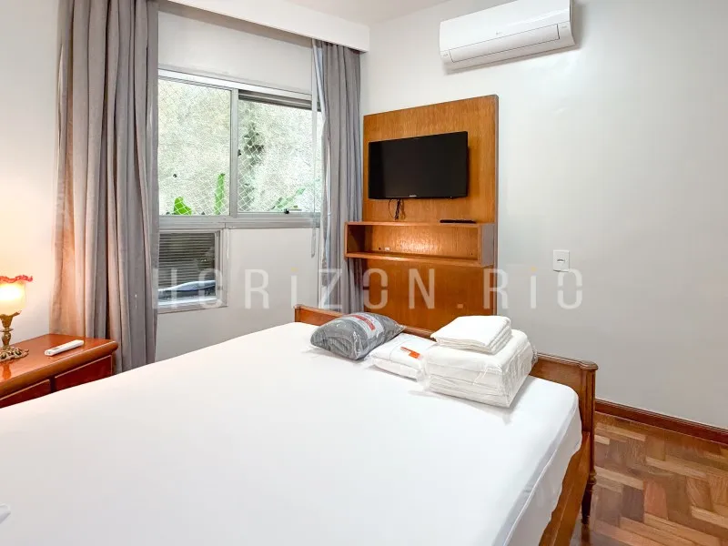 4-bedroom apartment with a home office in Rio de Janeiro — photo 12