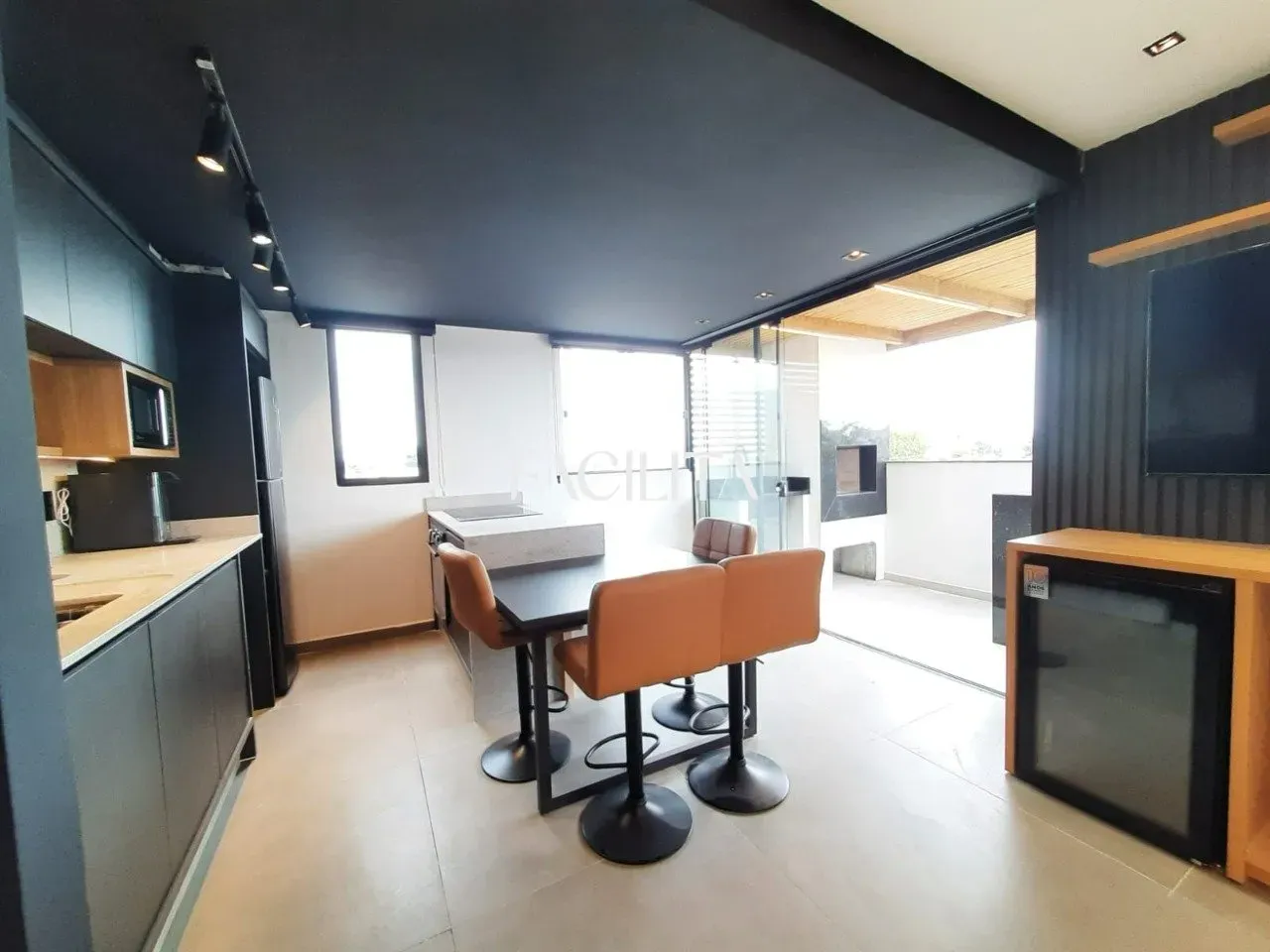 Меблированная мансарда 30 м² с 1 спальней — photo 23