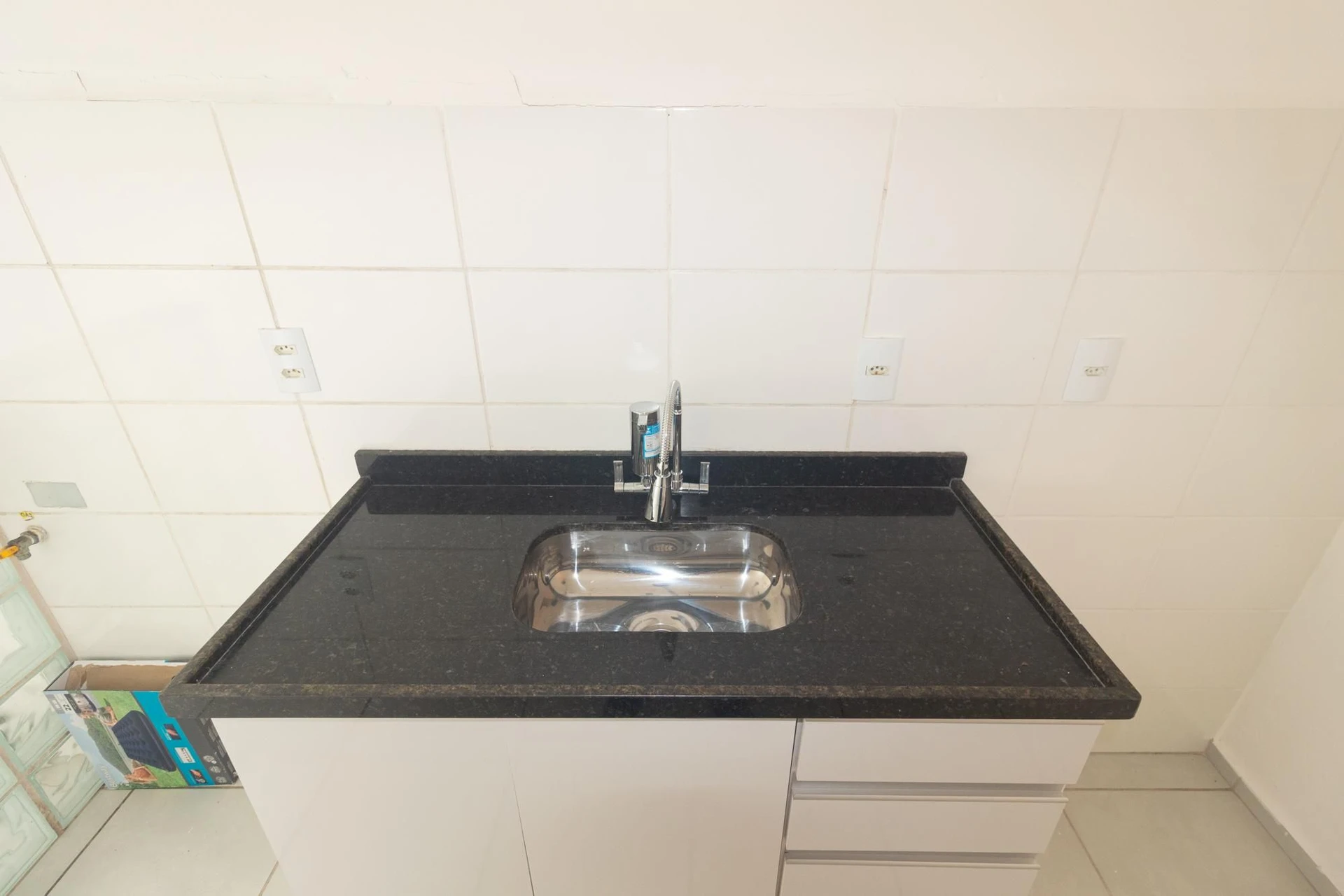 Apartamento com piso de madeira ou laminado, Cosmos — photo 33