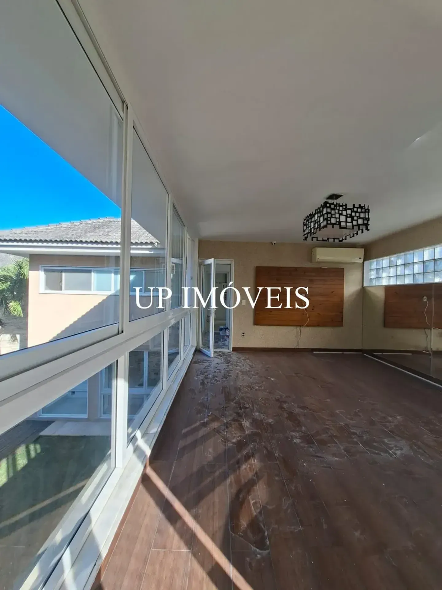 Apartment with 5 bedrooms and 5 parking spots, floor-to-ceiling windows — photo 46