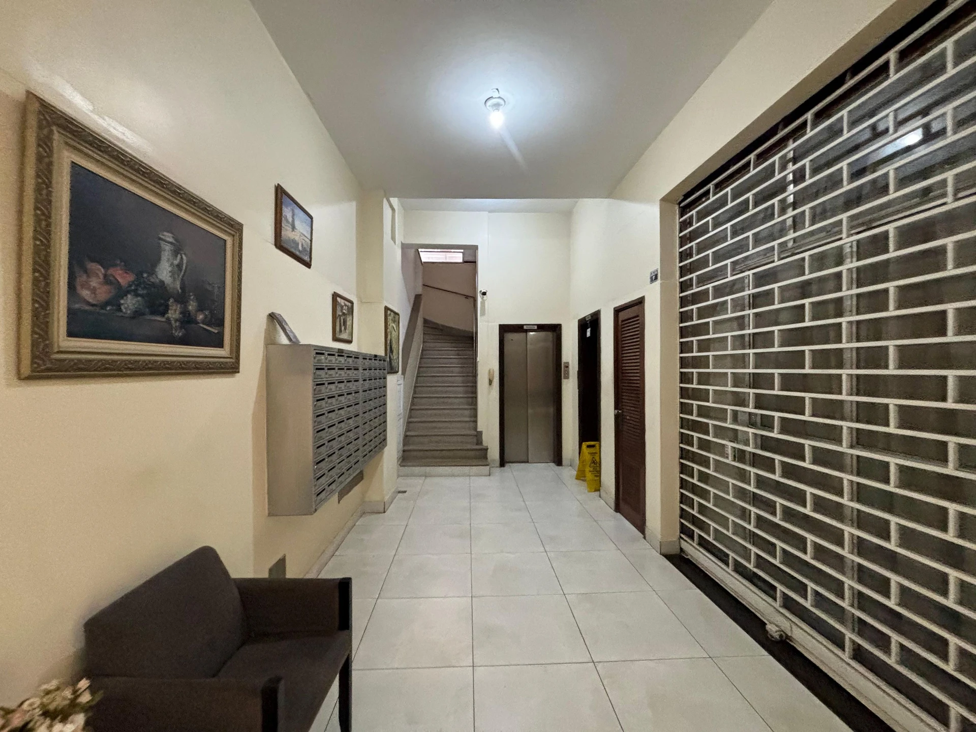 Furnished apartment, 32 m², with a washing machine — photo 20