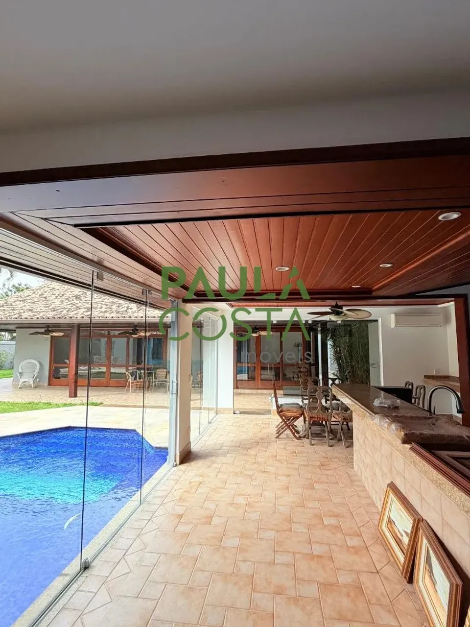 Casa sem mobília com 5 quartos, 5 banheiros e 638 m² — photo 9