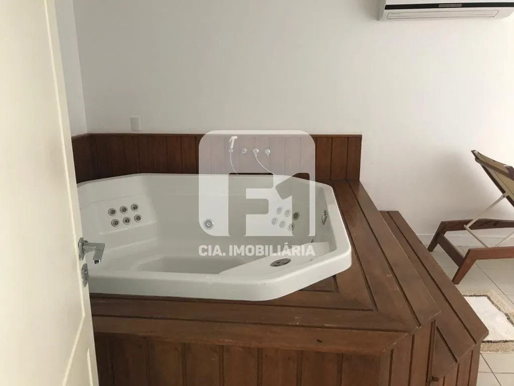 Furnished 9-suite house with open-plan kitchen — photo 65