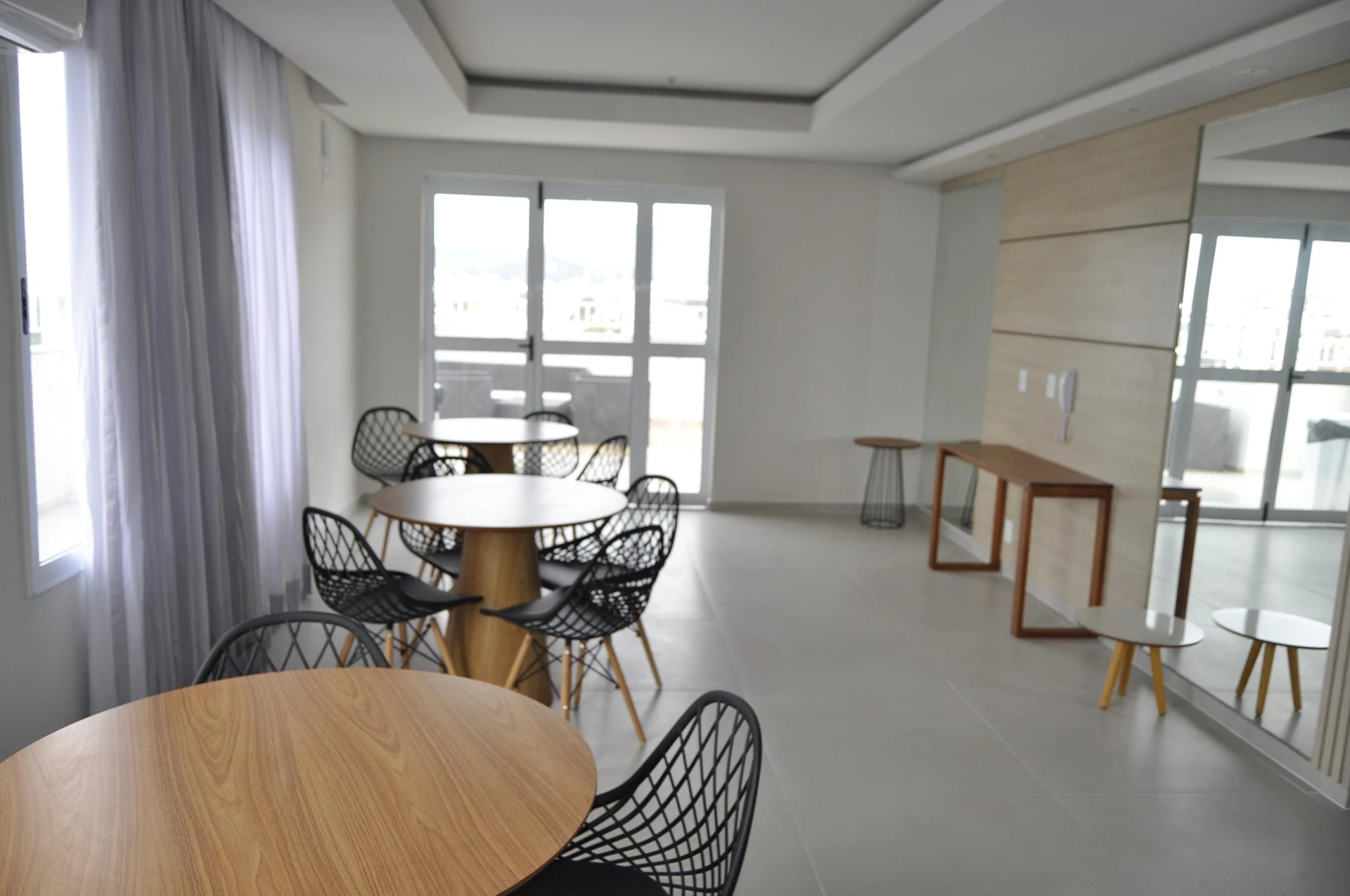 Apartamento sem mobília com 2 quartos e suíte — photo 36