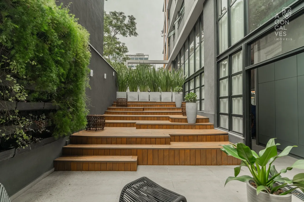 Furnished 37 m² apartment with 1 bedroom and glass balcony — photo 19