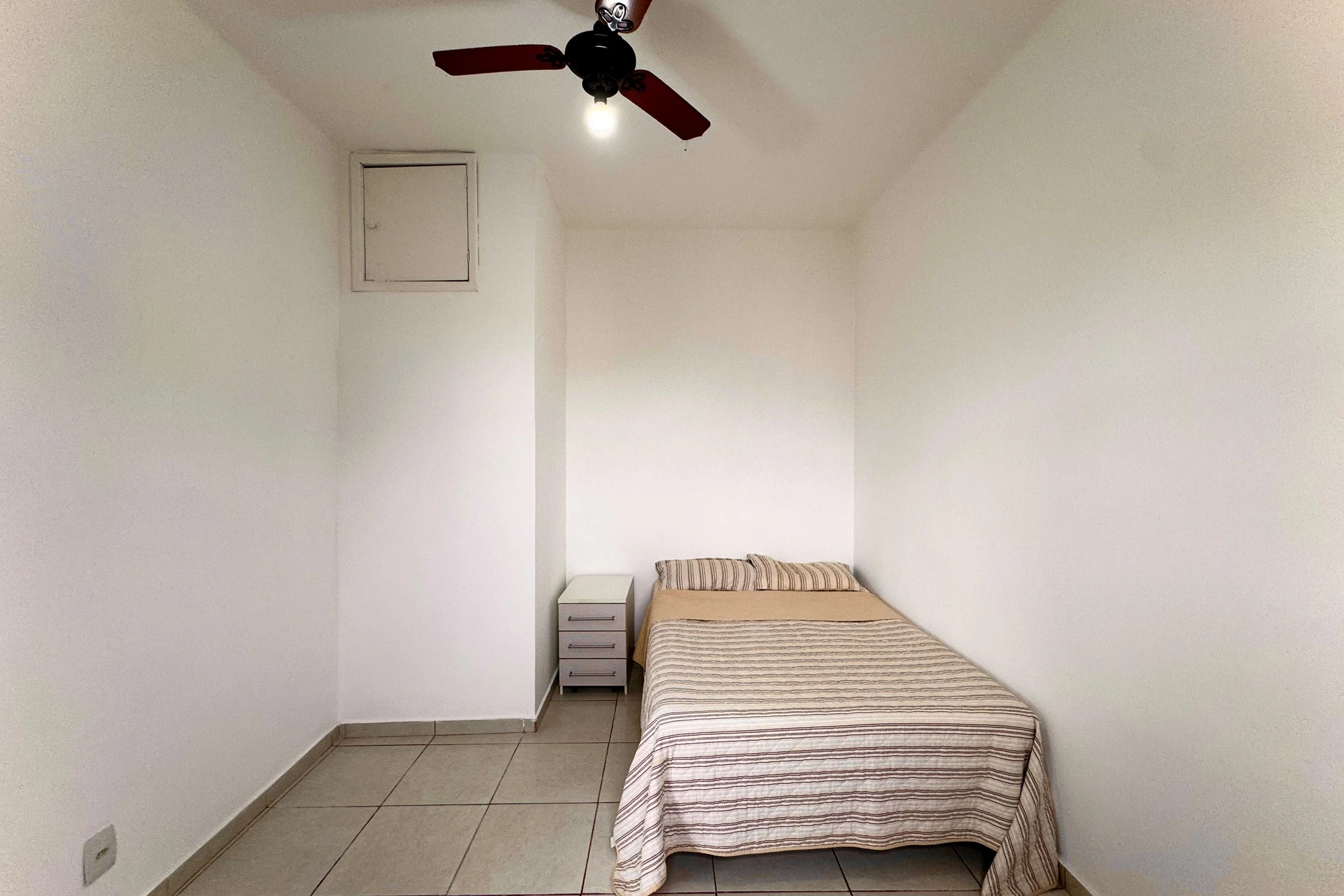 Furnished apartment, 60 m², with a washing machine — photo 17