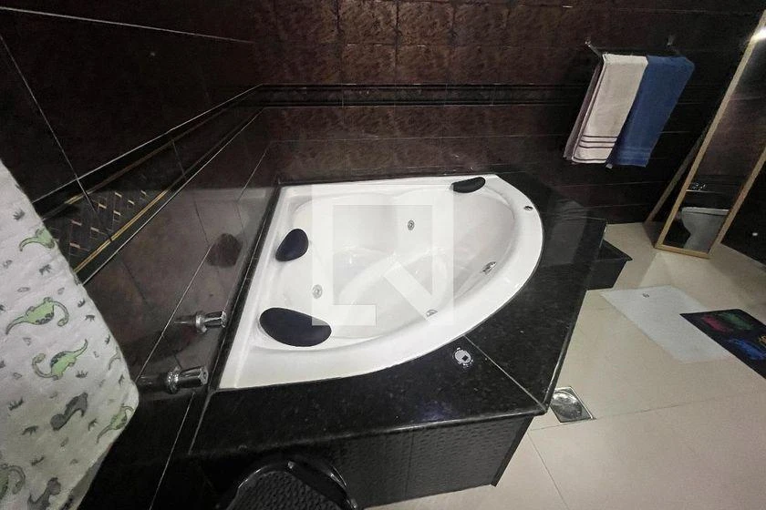 Casa sem mobília com 8 suítes e 1100 m² — photo 7