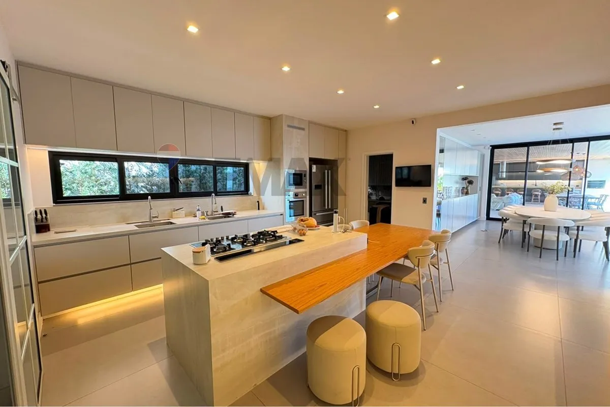Furnished house with 5 en-suite bedrooms and private BBQ — photo 2