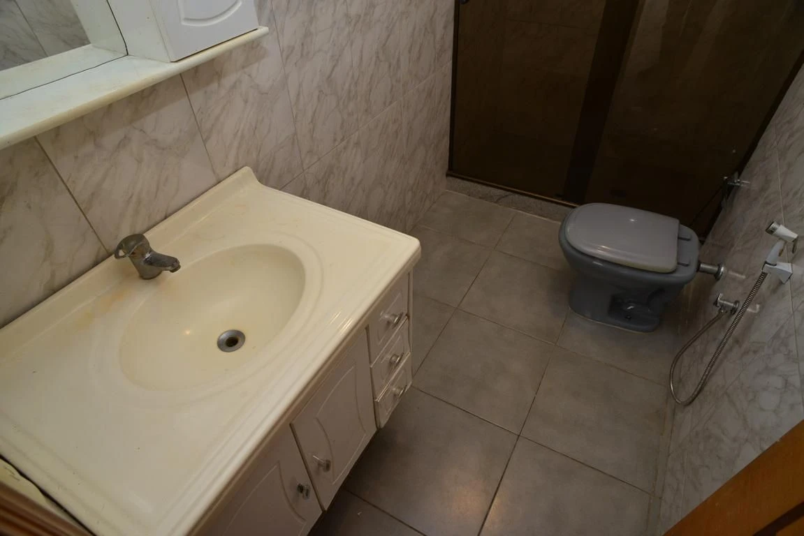 Rental apartment with 3 bedrooms and a balcony — photo 11