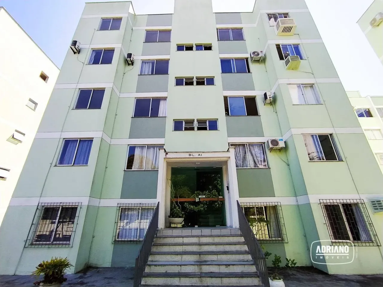 2-bedroom, 95 m² apartment in Florianópolis — photo 13
