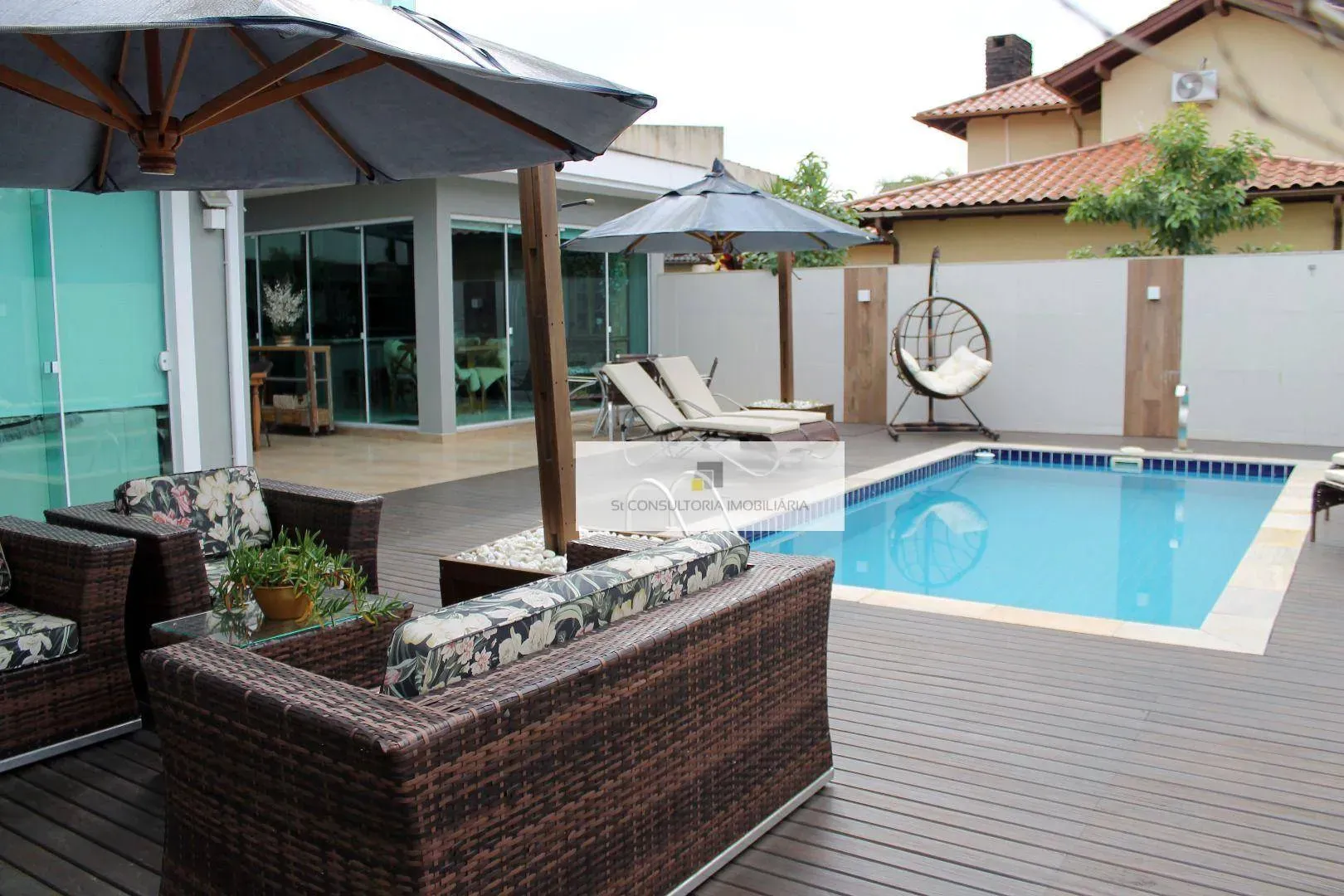 Furnished house with 4 en-suite bedrooms and private garden — photo 45