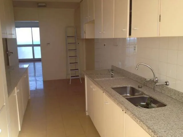 Water view in a 4-bedroom apartment, 350 m² — photo 42