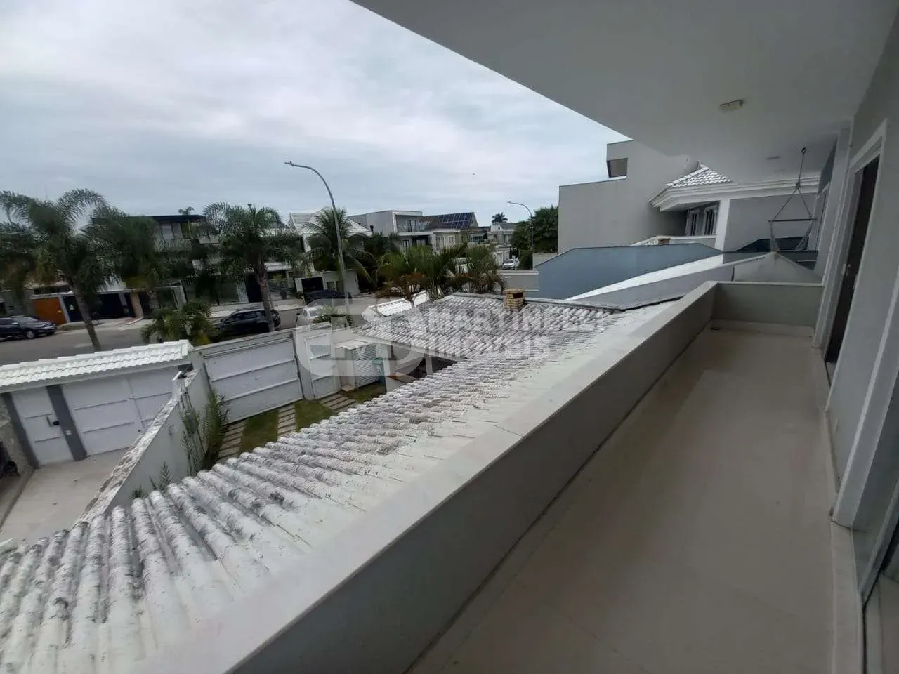 House, 220 m², with a grill on the balcony — photo 10