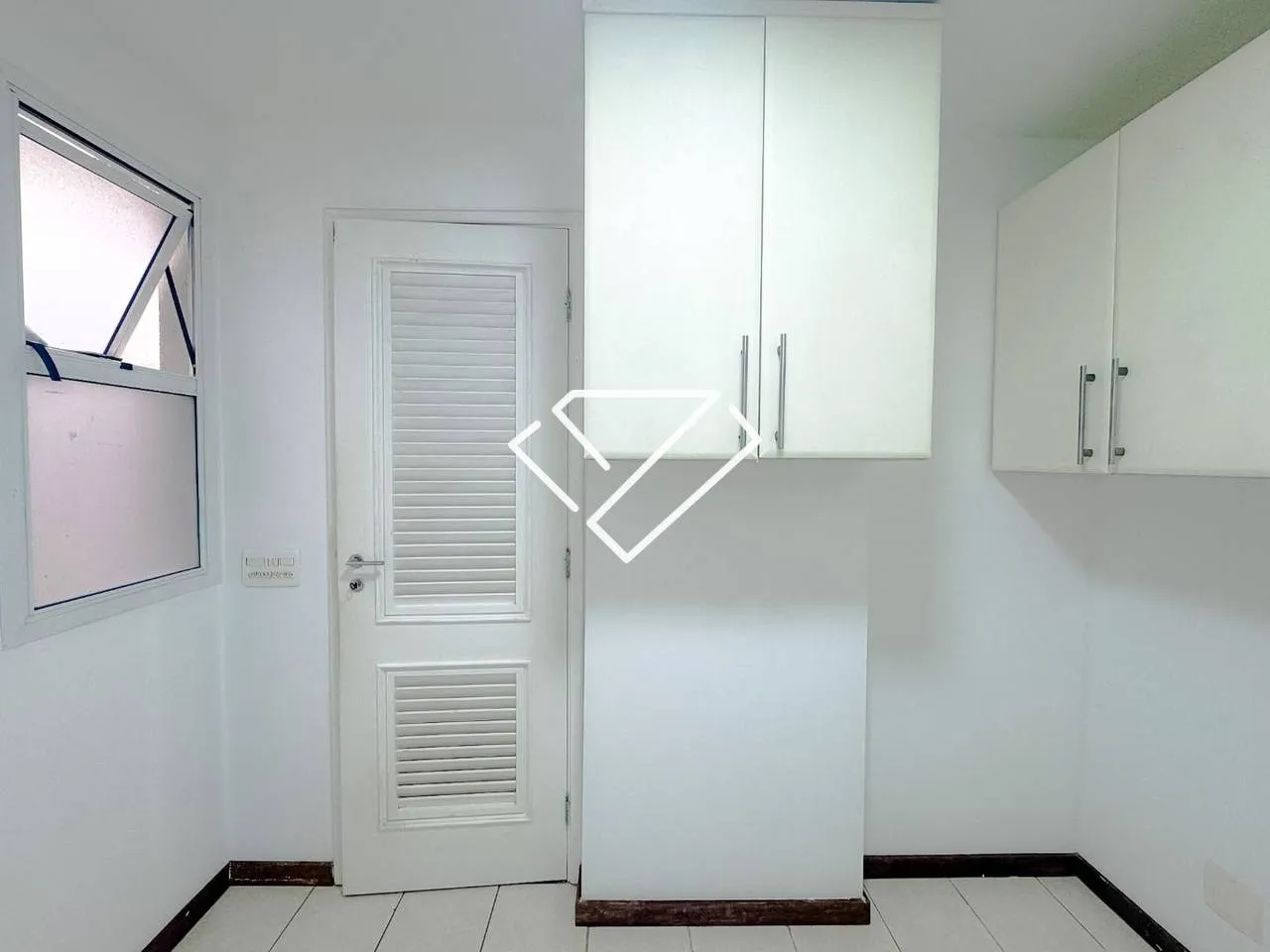 Ванна та 3 спальні: квартира 101 м² — photo 37