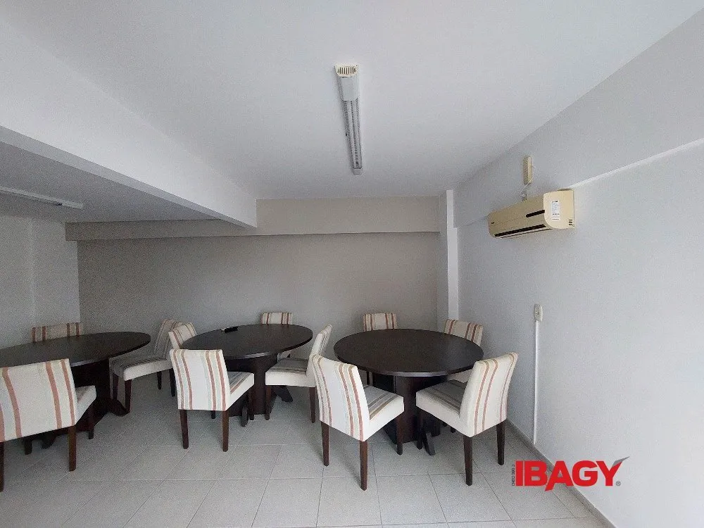 Квартира 124 м² с 2 спальнями и балконом — photo 37