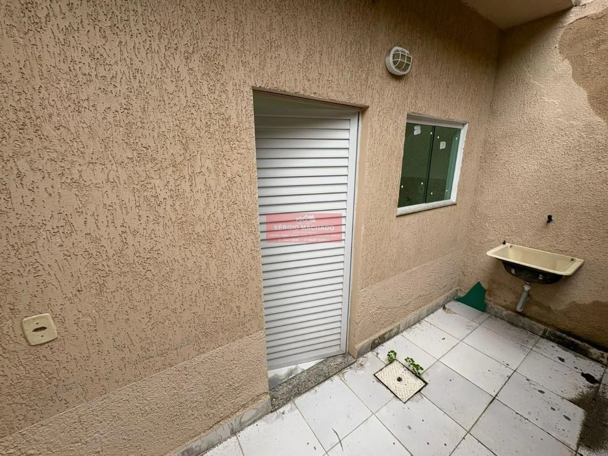 Casa duplex com 2 quartos e cozinha aberta com fogão — photo 13