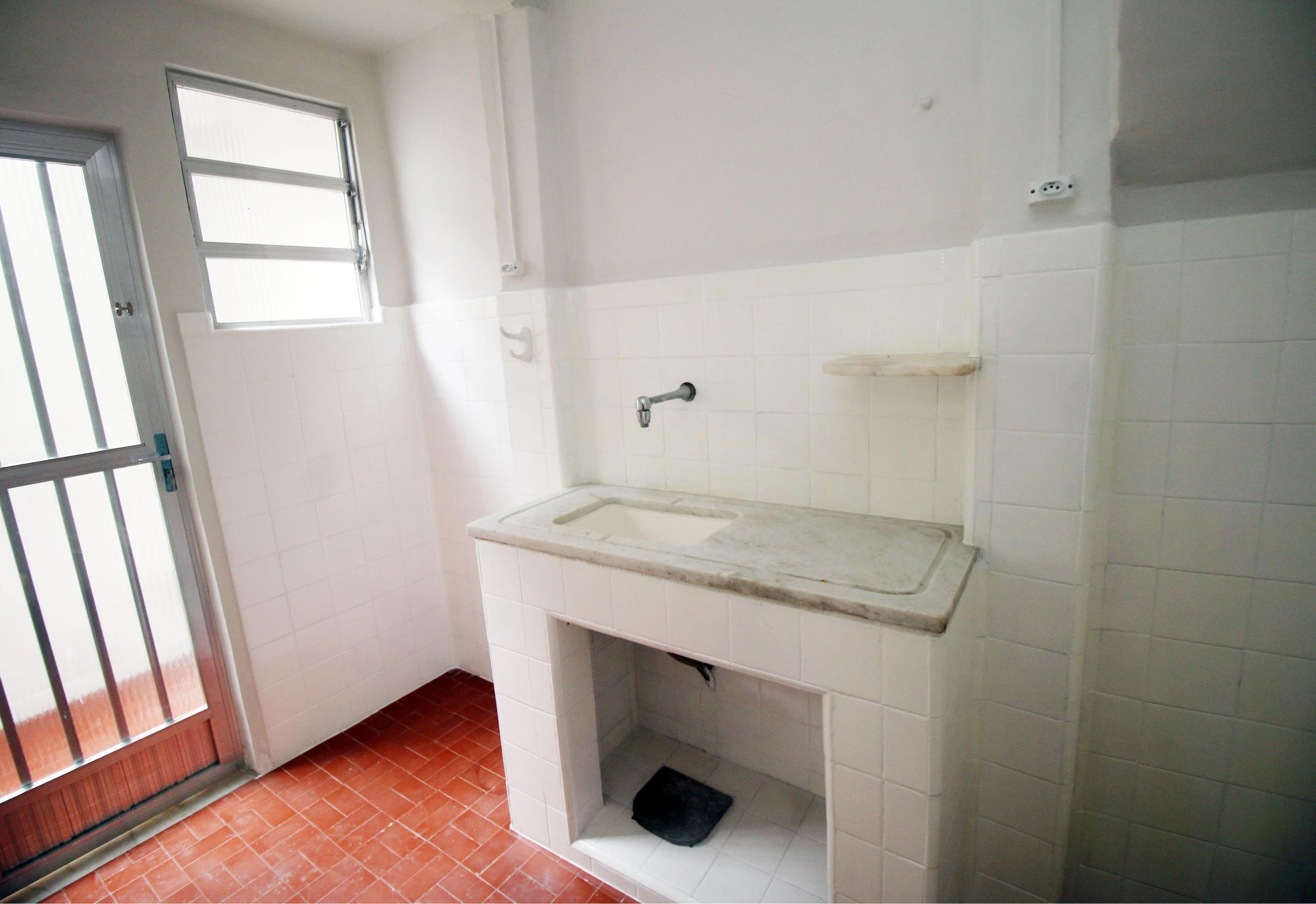 Unfurnished house with 1 bedroom and 1 bathroom — photo 5