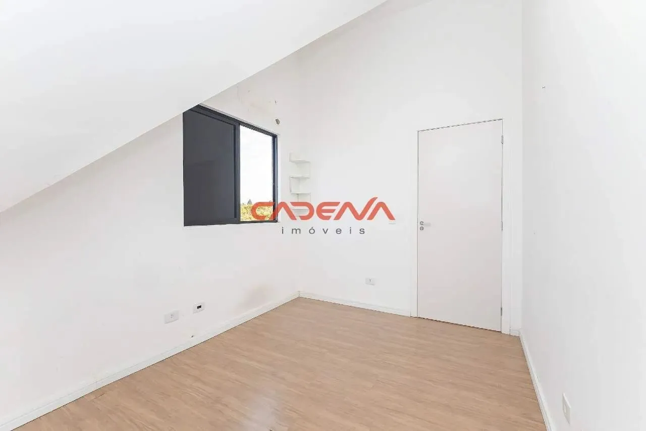 314 m² house with 4 bedrooms and 4 parking spaces — photo 20
