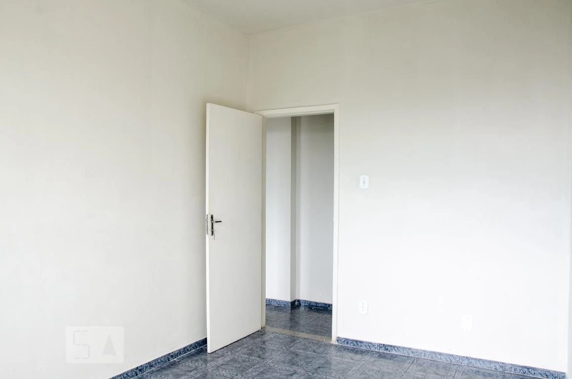 2-bedroom apartment with separate kitchen and gas stove — photo 25